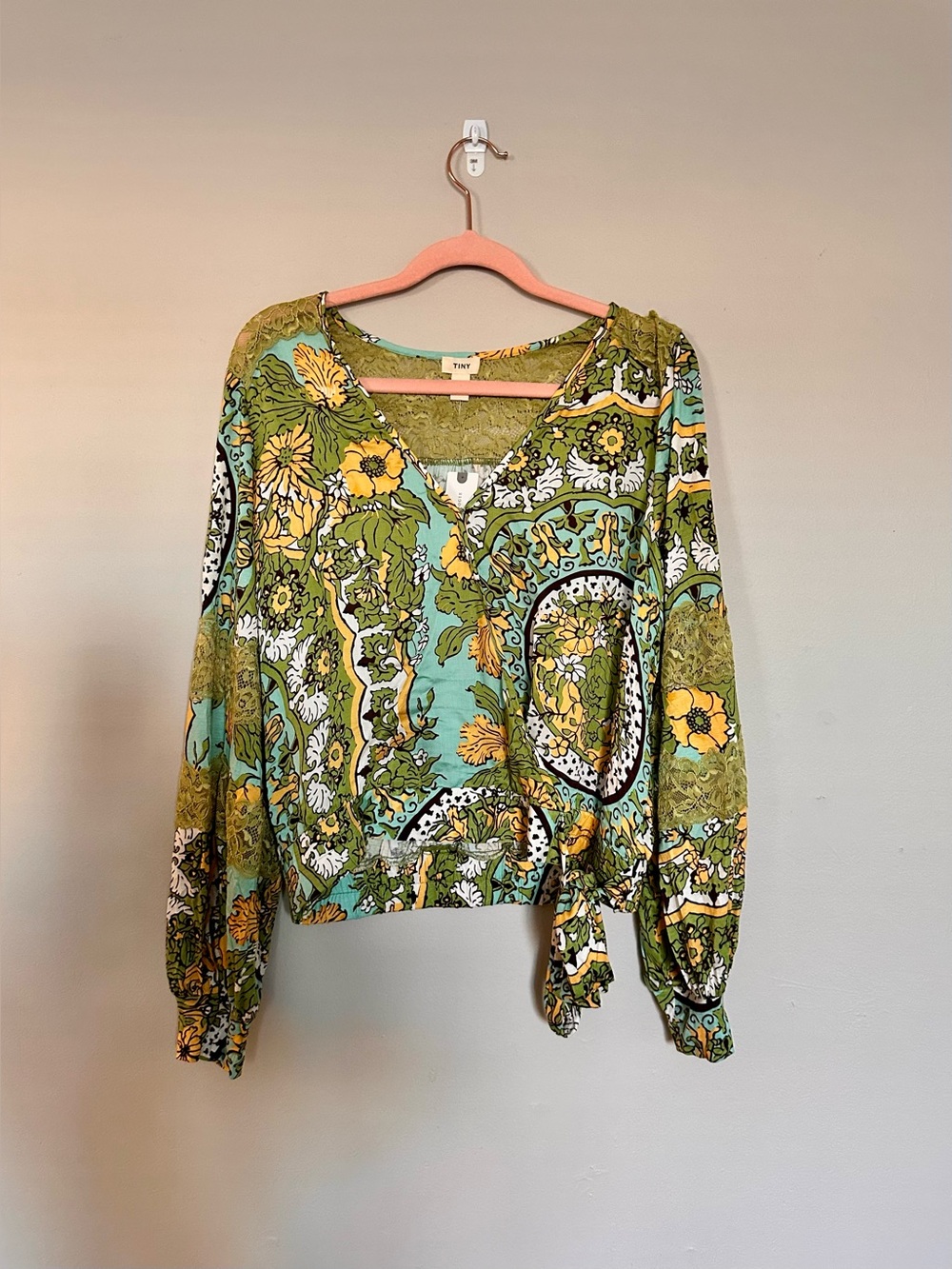 Floral Tie-Hem Blouse NWT